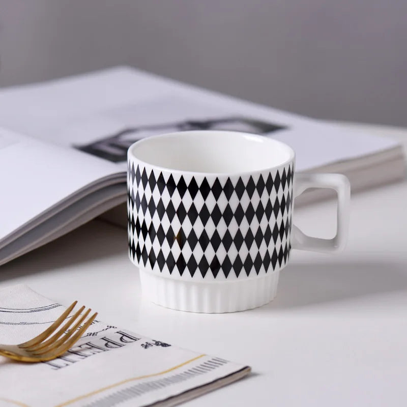 1PCS Designer Ceramic Mug - B&W MOTIF