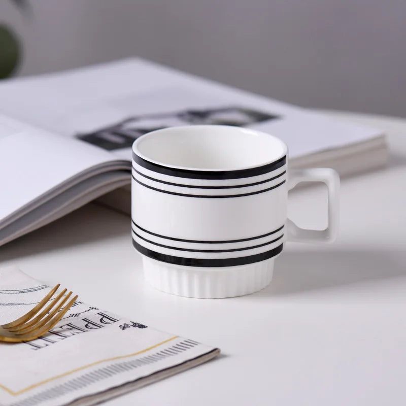 1PCS Designer Ceramic Mug - B&W MOTIF